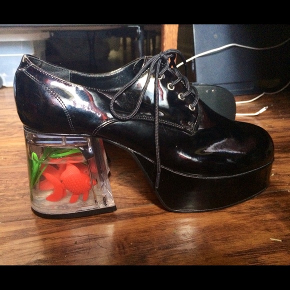 YRU Shoes - Retro Vintage Fish Platforms
