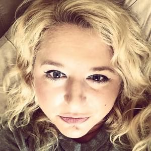 Meet your Posher, Becky