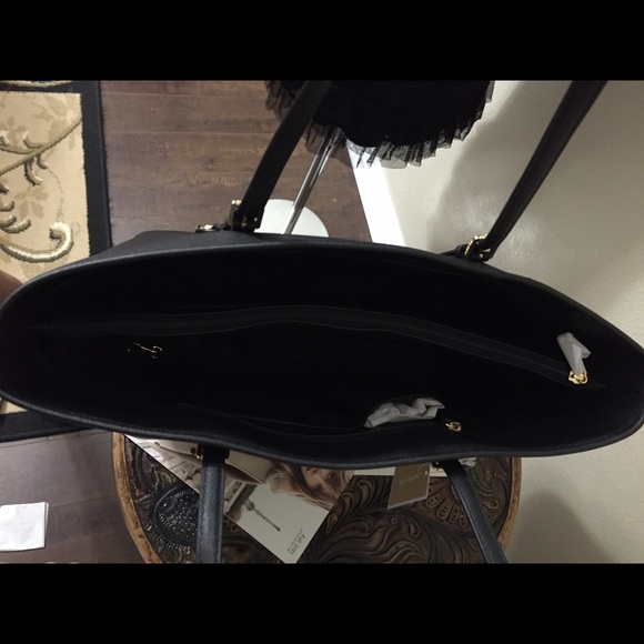 NWT Michael Kors Travel Jet Set Black/Gold - Picture 5 of 8
