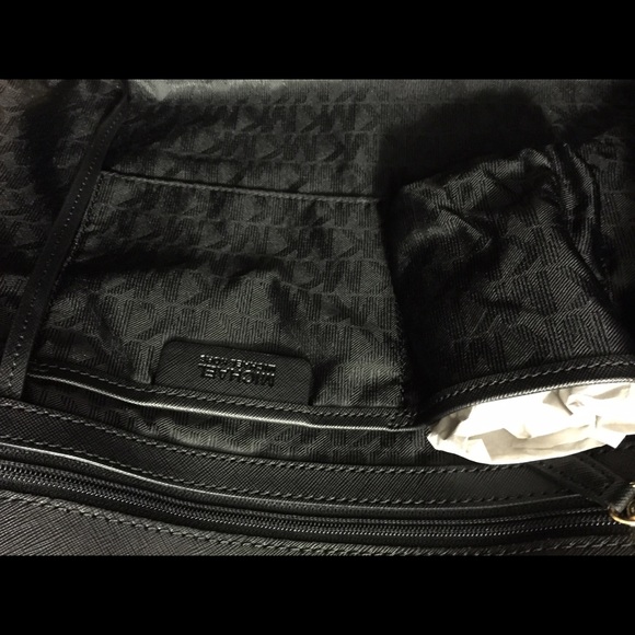 NWT Michael Kors Travel Jet Set Black/Gold - Picture 4 of 8