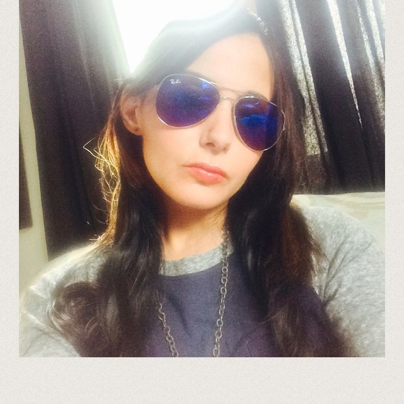 Raglan Navy and Heather Grey Shirt FLASH SALE 💜 - Picture 3 of 4