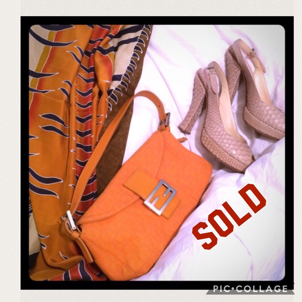 Orange FENDI Baguette Bag - Picture 1 of 4