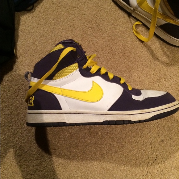 Nike sb size 9 purple and yellow