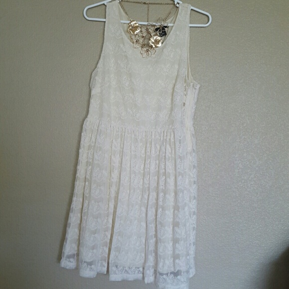 H&M Ivory Lace Dress sz Medium