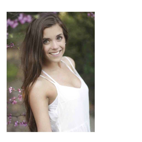 Meet your Posher, Taylor - Picture 1 of 1