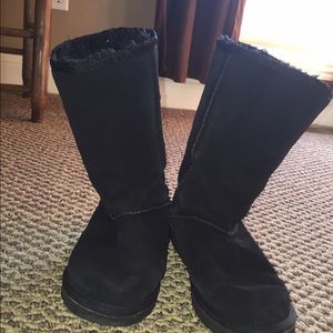 2 pair of Ugg boots for jenmfletcher