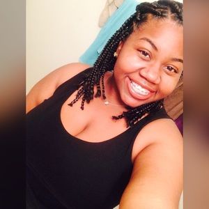 Meet your Posher, Vanessa