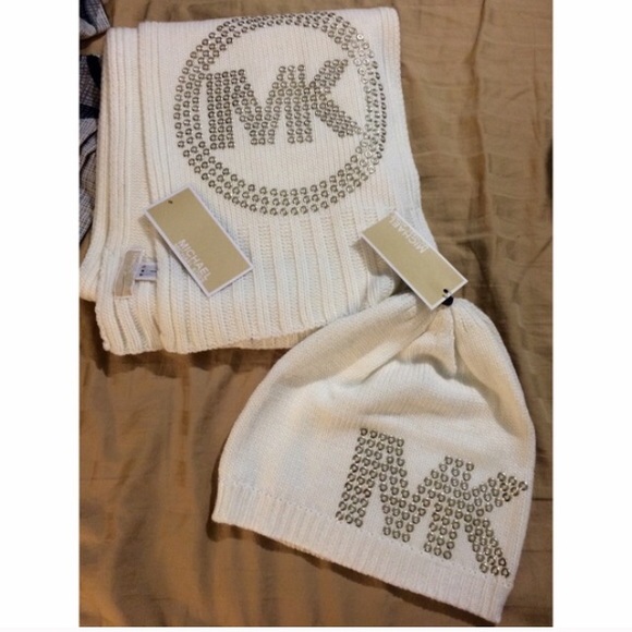 Michael Kors Hat and Scarf Set