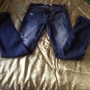 Hollister jeans size 3 regular