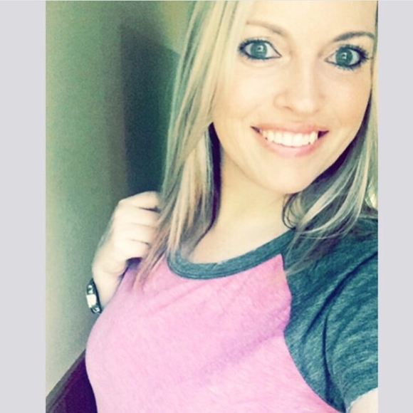 Meet your Posher, Erika - Picture 1 of 1