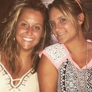 Meet your Posher, Courtney