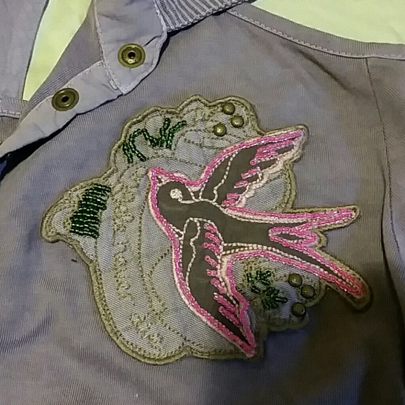 Shirt - Picture 4 of 4