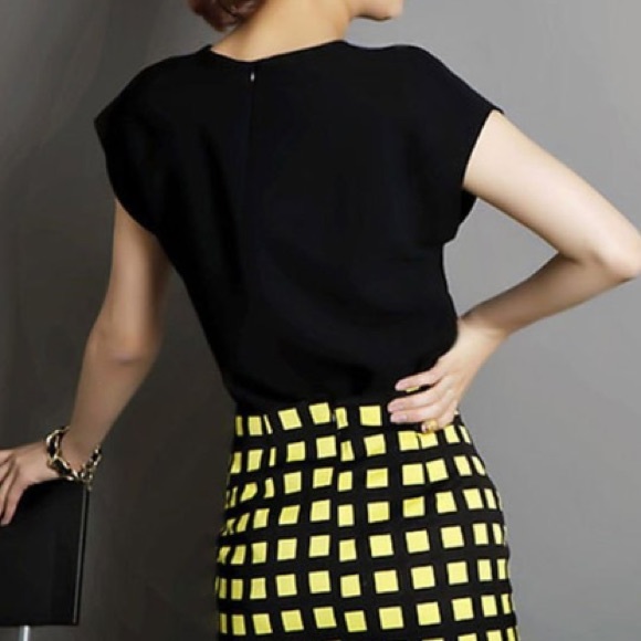 ❌❌SOLDBlouse - Picture 2 of 2