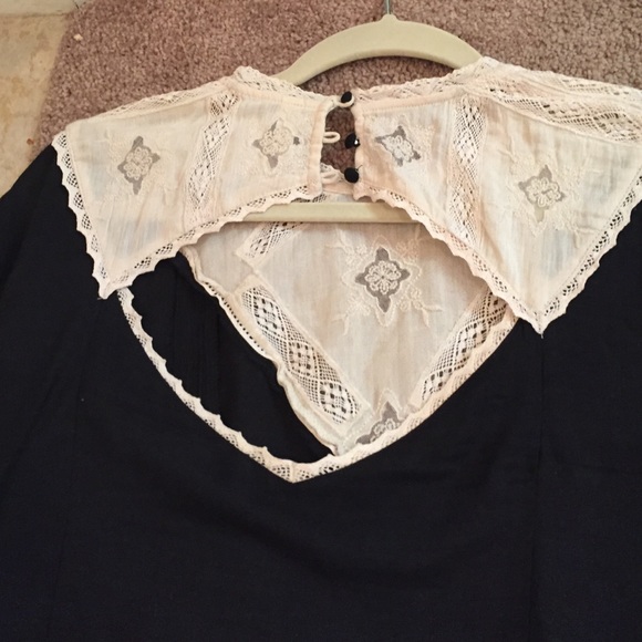 Tunic - Picture 3 of 3