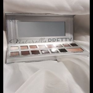 IT Cosmetics naturally pretty eye shadows