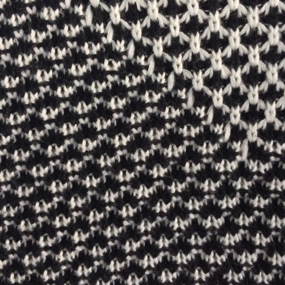 Chunky Sweater - Picture 2 of 2