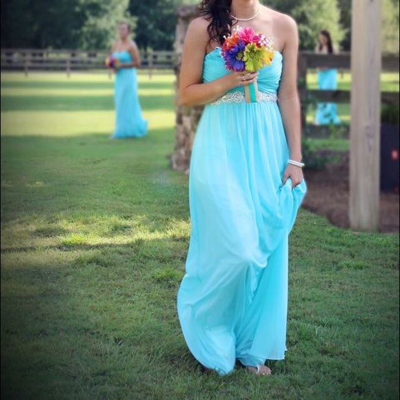 Bridesmaid/ Prom Dress - Picture 1 of 2