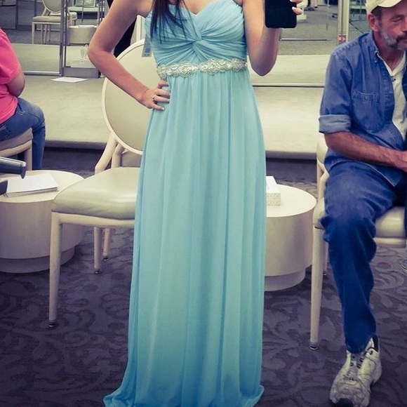 Bridesmaid/ Prom Dress - Picture 2 of 2