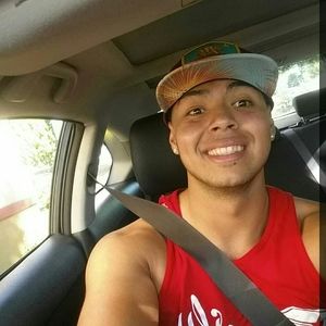 Meet your Posher, Carlos