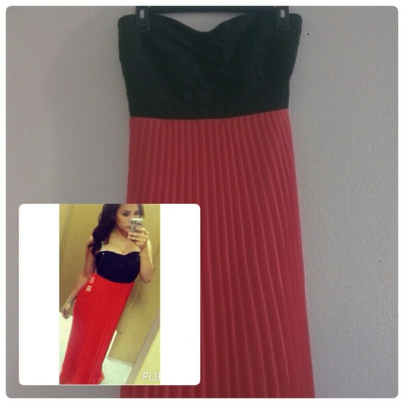 Dress - Picture 1 of 1