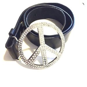 Rhinestone peace sign buckle leather belt