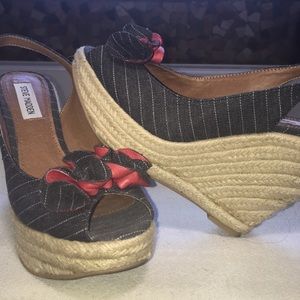 Steve Madden wedge