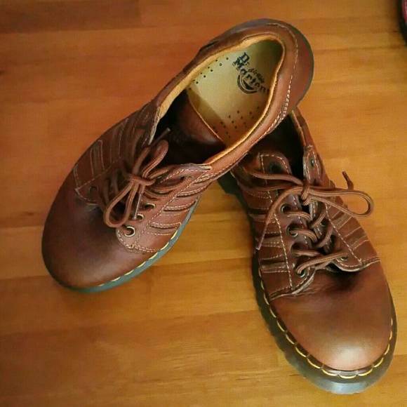Dr. Martens air bouncing soles size 8 like new
