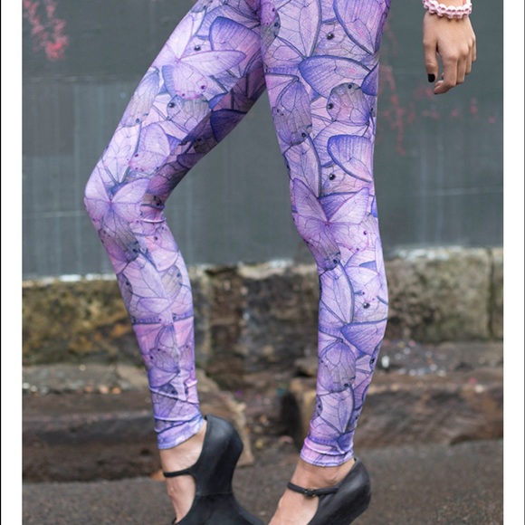 WING IT LEGGINGS - LIMITED BLACKMILK clothing