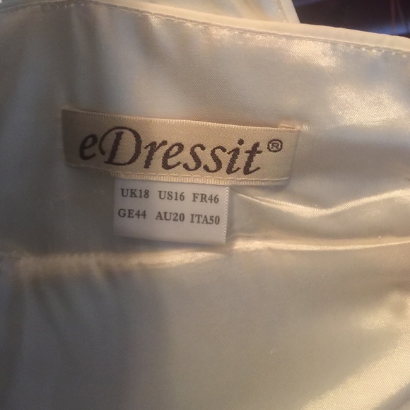 eDressit Prom/Wedding Dress - Picture 3 of 4