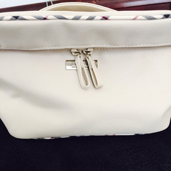Burberry Makeup & Toiletries Bag