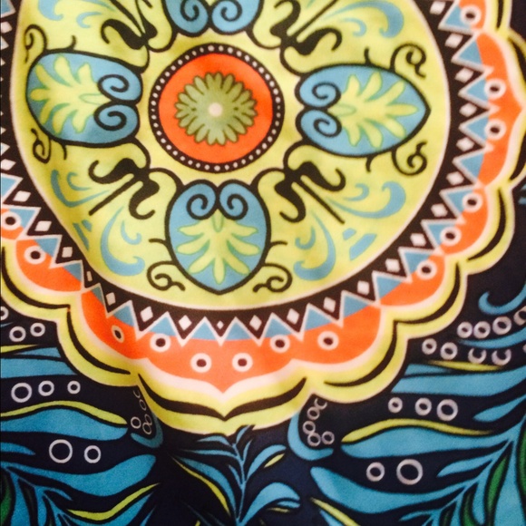 Romper - Picture 2 of 4