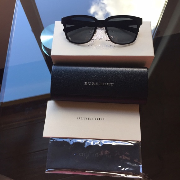 Burberry Sunglasses