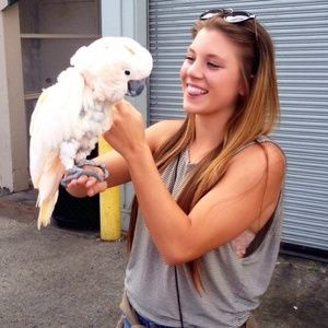 Meet your Posher, Kendra