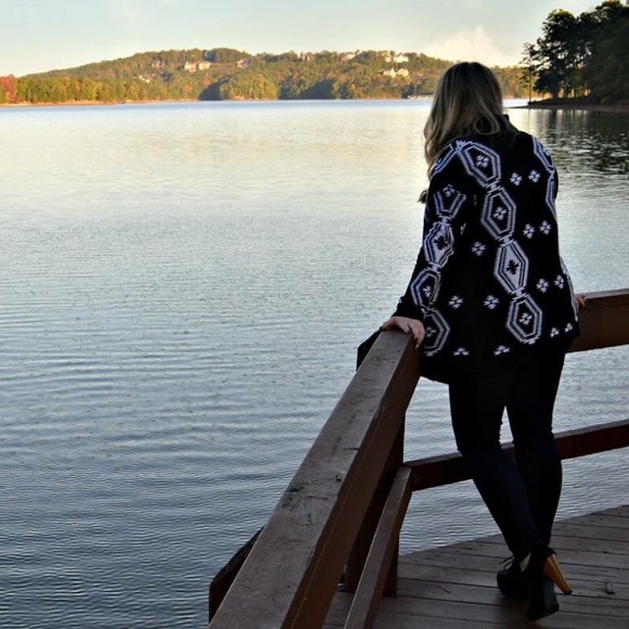 Aztec Cardigan - Picture 3 of 4