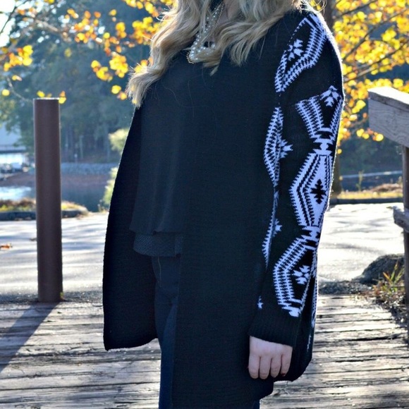 Aztec Cardigan - Picture 4 of 4