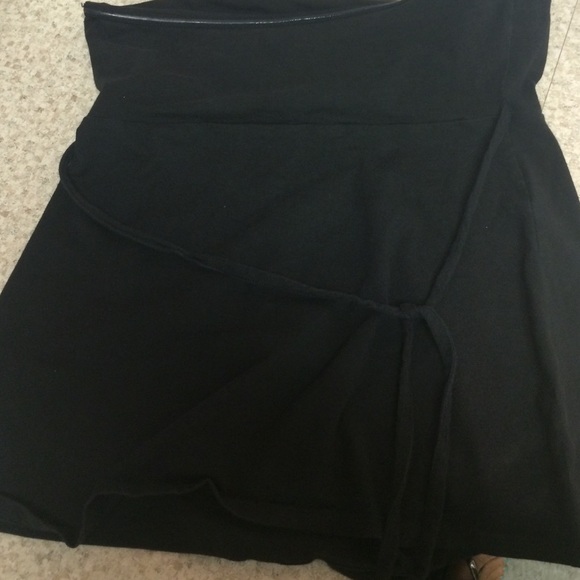 Victoria's Secret Black Tube Top - Picture 2 of 4