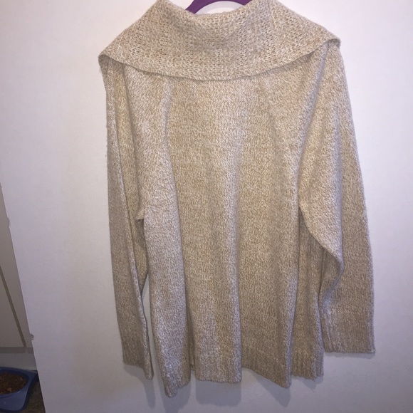 Sweater - Picture 3 of 3