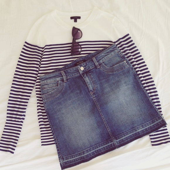 HP x2! 🎉NWT Black House White Market Jean Skirt