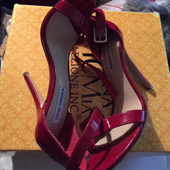 Sold - Picture 3 of 3