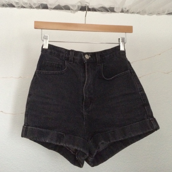 AUTHENTIC AA CUFF SHORTS