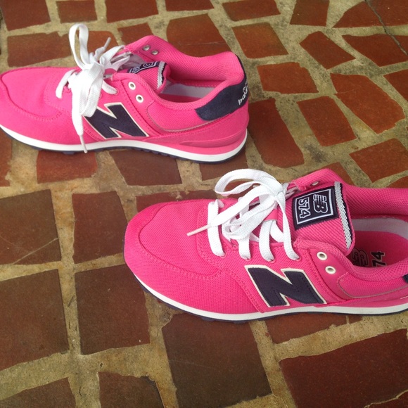New Balance Shoes - SOLD 🚫🚫Pink/Navy New balance
