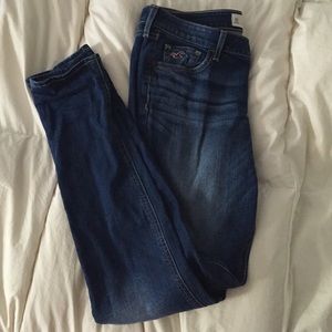 Hollister size 9 Regular skinny jeans