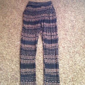 !!! Cute pants that need to be WORN !!!