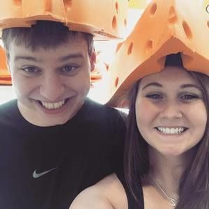 Meet your Posher, Jory