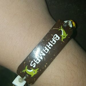 Meet your Posher, Estela