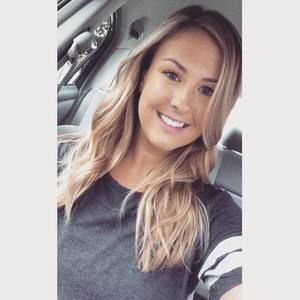 Meet your Posher, Casey