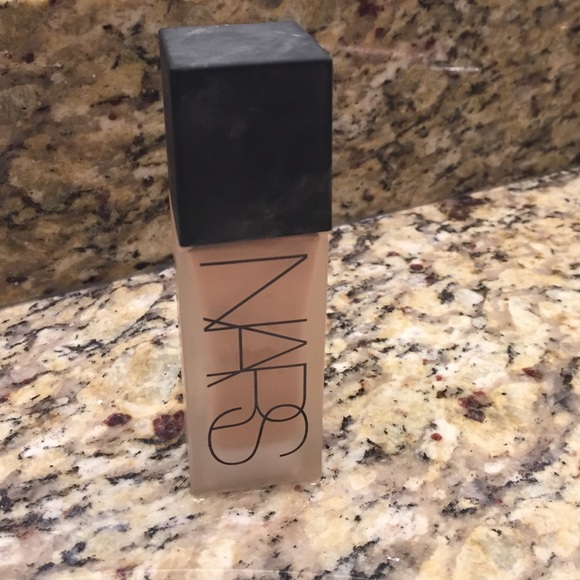 Nars foundation