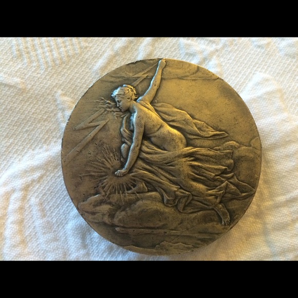 Belt buckle