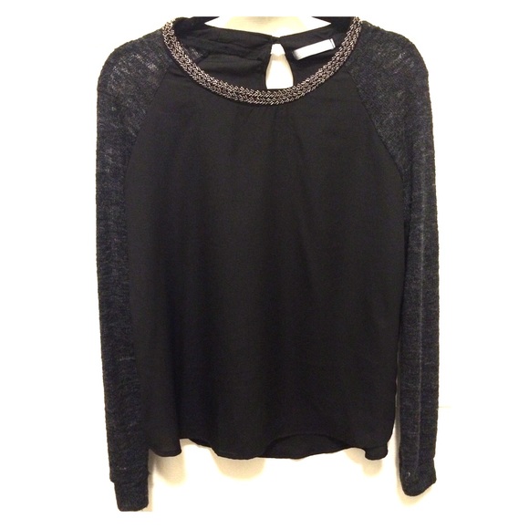 Black and grey long sleeves top