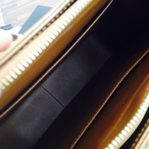 Lost!! - Picture 2 of 4